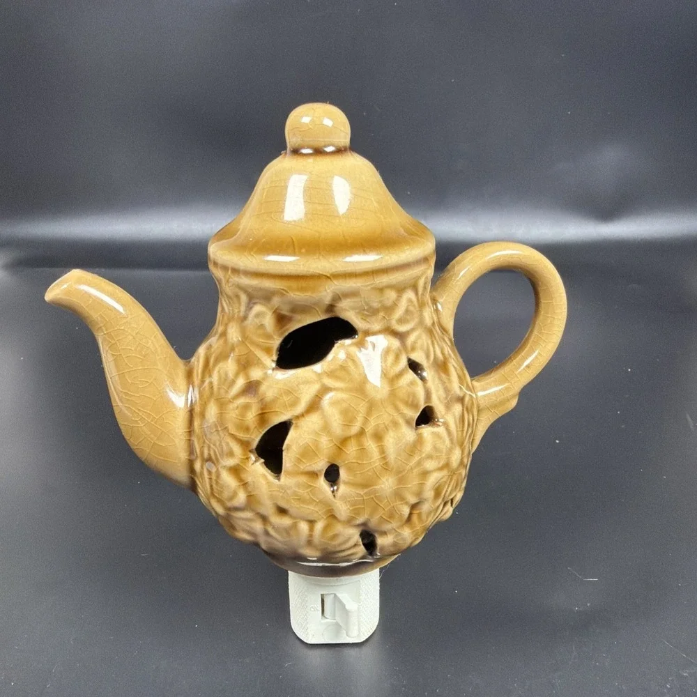 VTG Kitchen Night Light Porcelain Tea Pot Brown Floral Gold Trim Grandma Cottage